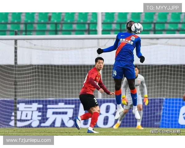 范德芬谈红牌:以为比赛会更加艰难但最终展现了团队的韧性与斗志 范德芬谈红牌:以为比赛会更加艰难但最终展现了团队的韧性与斗志