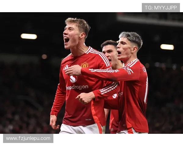 那不勒斯急于买断霍伊伦 曼联愿意展开谈判