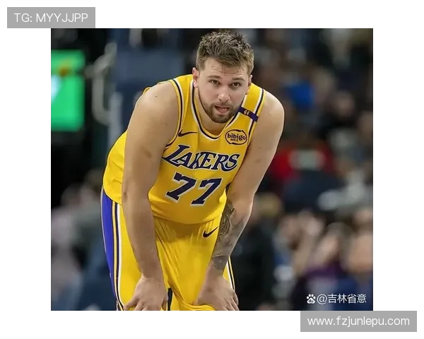 原创东契奇虽然没结婚，但也有两小孩了，这次缺席几场比赛，湖人稳住